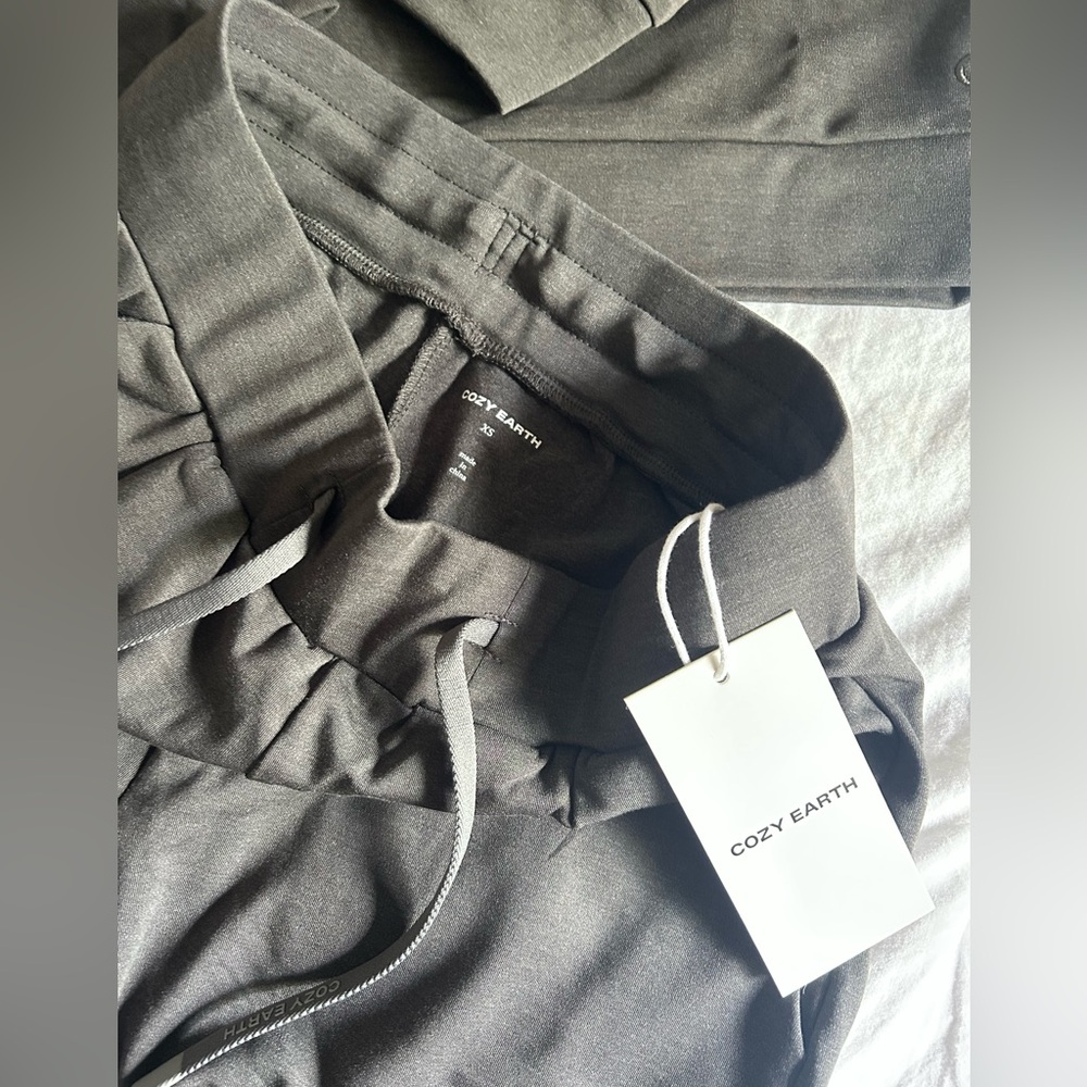 Cozy Earth Charcoal Grey loungewear set - Picture 6 of 8